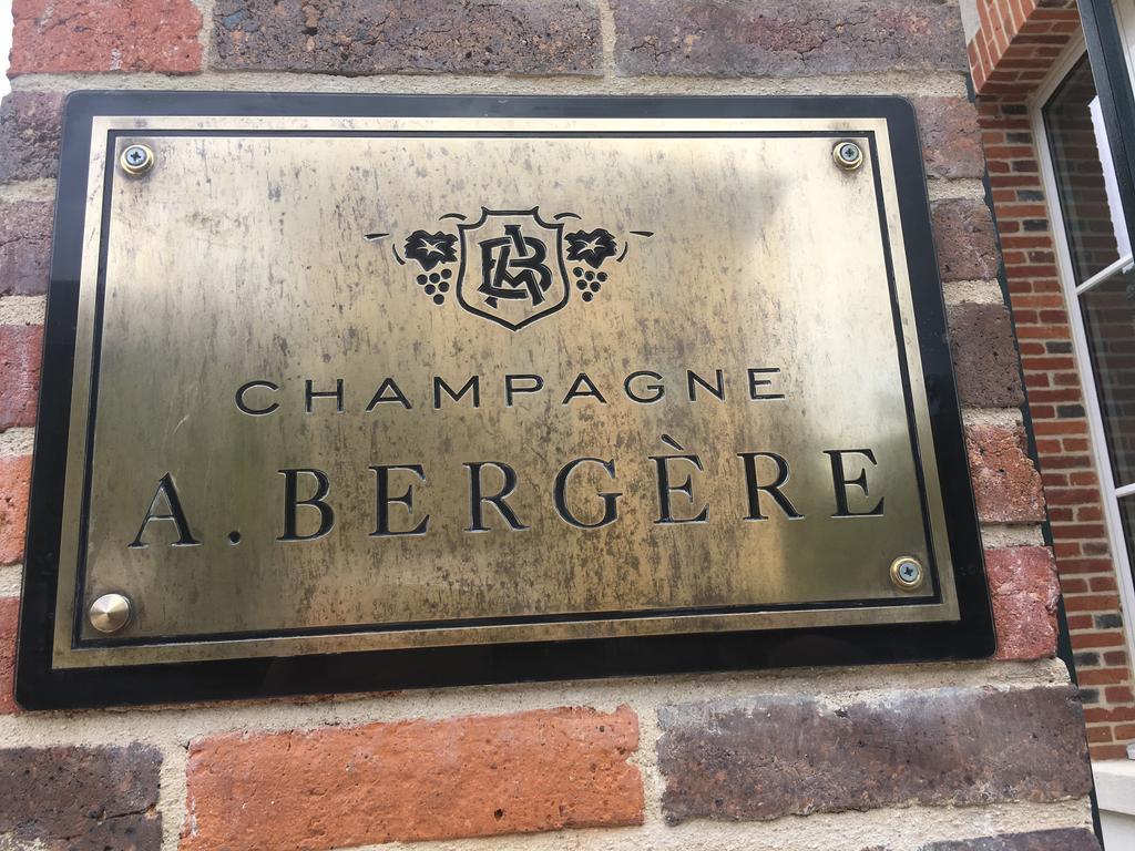 Champagne Andre Bergere & Suites Epernay Exterior photo